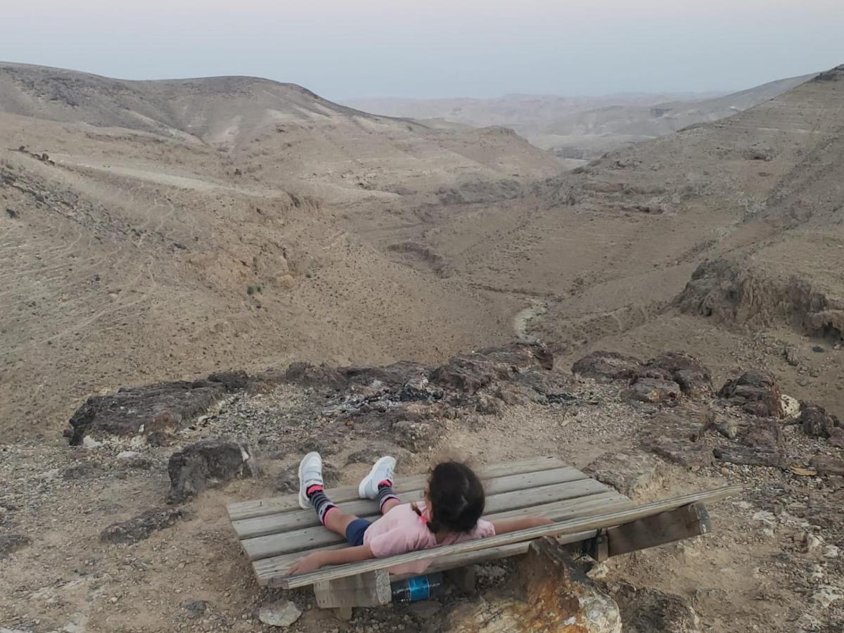 Moonlight Suite Arad צימר אור הירח, ערד Exteriör bild